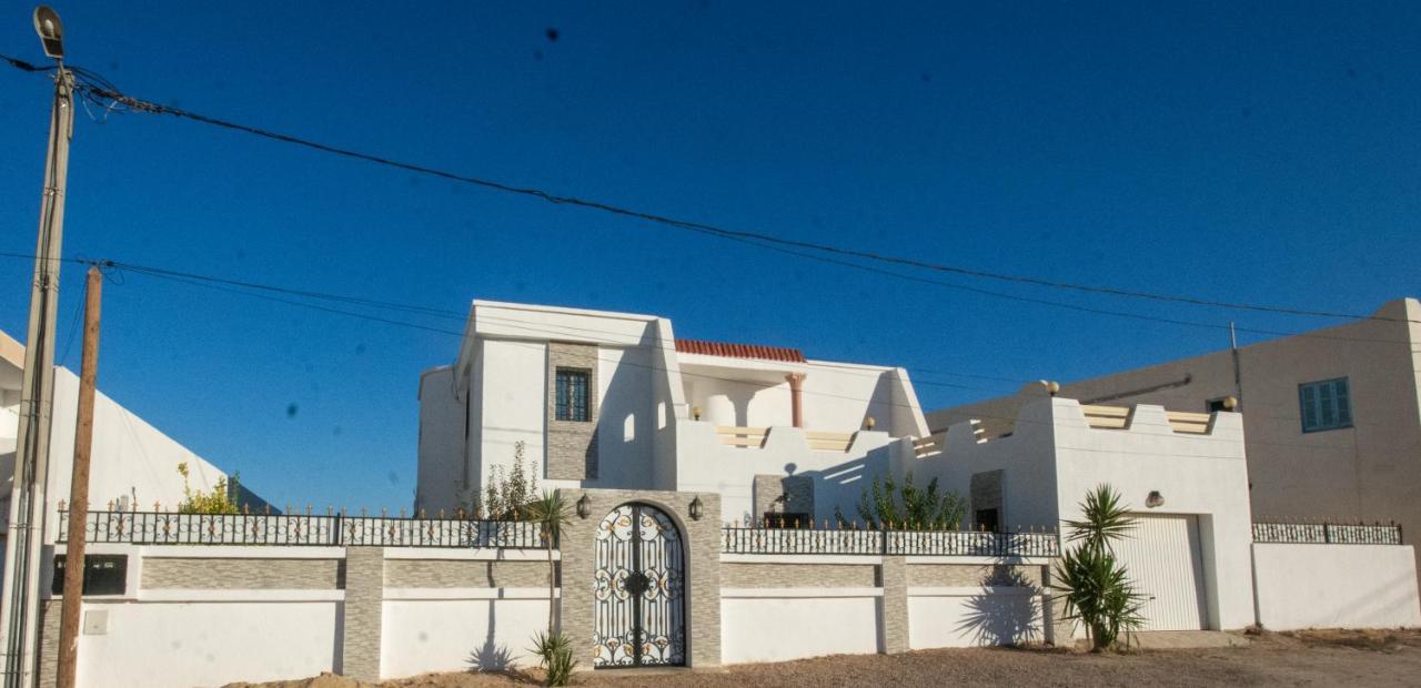 Villa Meublee Avec Piscine Et Abri De Voiture Erriadh Dış mekan fotoğraf